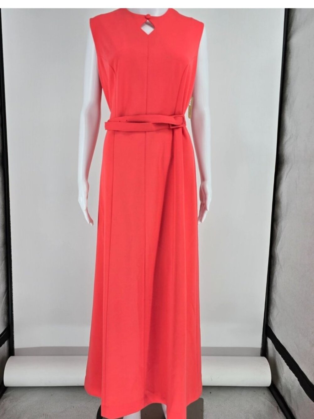 Vintage 1970s Mynette Coral Red Knit Keyhole Neck Belted Maxi Dress (L)